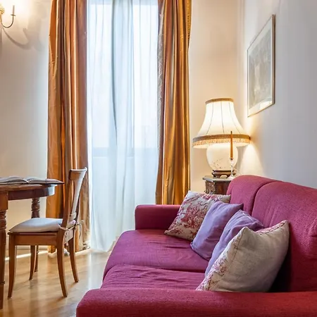 Dimora Coronari Apartment